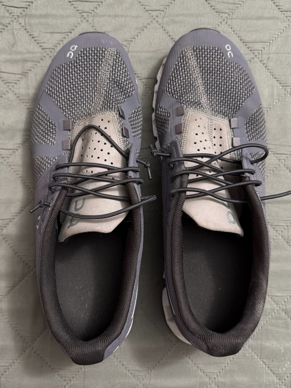 On Running Women's Athletic Shoes in Gray